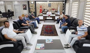 belediye-iscilerinden-baskan-ozturke-zam-tesekkuru-f1sIMjg1.jpg