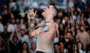can-bonomodan-cosku-ve-enerji-dolu-konser-dcbiDR3p.jpg