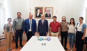 egeli-akademisyenlerden-gunes-enerjisi-panellerinin-geri-donusumune-katki-saglayacak-proje-w7xm5lMI.jpg