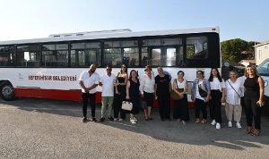 izmir-buyuksehir-belediyesinden-seferhisar-belediyesine-otobus-C9Q75U8p.jpg