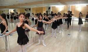 kadikoyde-gencler-ve-cocuklar-icin-yaz-atolyeleri-basliyor-AcCWreeM.jpg