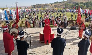 konya-buyuksehir-malazgirt-zaferinin-952-yil-donumu-coskusuna-eslik-ediyor-LZJwsaJe.jpg