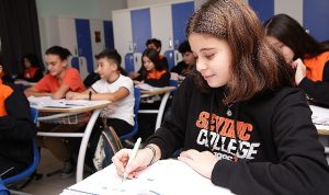 lgs-2023te-sinavin-surpriz-ingilizce-kahramanlari-95-dogru-ortalamasi-Zwi1L5yz.jpg
