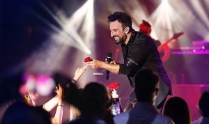 megastar-tarkan-dorduncu-kez-monaco-yildizlar-salonunda-eNJtH2xh.jpg