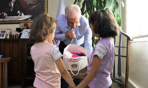 odemiste-kursun-kalem-dayanismasi-basladi-uLpwwcBb.jpg