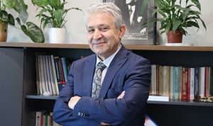 prof-dr-yumushan-gunay-sosyal-medya-paylasimlari-dis-estetigine-talebi-artirdi-MJC5sTkJ.jpg