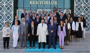 rektor-alpay-arisbas-goreve-basladi-mALqa1y1.jpg
