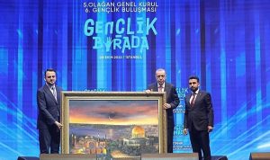tarihi-ve-kutsal-mekanlar-ile-buyuleyen-sergi-amine-sultan-tanin-ruh-u-revan-sergisi-XDfRelyp.jpg
