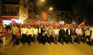 turkce-aski-vatan-aski-yuruyusu-coskuyla-gerceklesti-rarw6yhc.jpg