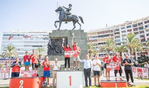 9-eylul-izmir-yari-maratonunda-kurtulus-coskusu-MpMIw864.jpg