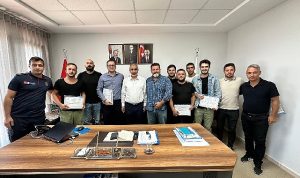 buyuksehir-itfaiyesi-afetlere-karsi-gonulluleri-egitiyor-MQ4SRtP3.jpg