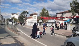 buyuksehir-zabitasi-okul-onlerinde-cocuklar-guvende-xRceFPBr.jpg