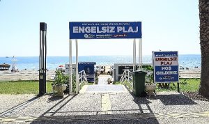 engelsiz-plaj-turistlerin-de-gozdesi-gan79gYA.jpg