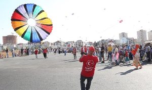 kucukcekmecedeki-ucurtma-senliginde-7den-70e-eglence-sjnzAVPB.jpg