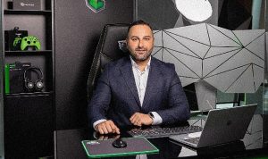 monsterda-ust-duzey-atama-ersin-guntas-notebook-ve-pc-is-birimi-direktorlugune-atandi-7gfRDmwv.jpg