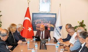 sanayinin-gelismesi-icin-yeni-alanlar-yaratmaya-calisiyoruz-zZfUWTby.jpg