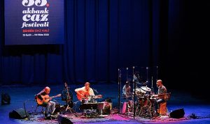 33-akbank-caz-festivali-yogun-ilgi-ile-devam-ediyor-brvlFLUw.jpg