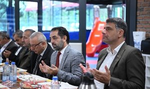 baskan-kocaman-din-gorevlileriyle-bulustu-ldqJb963.jpg