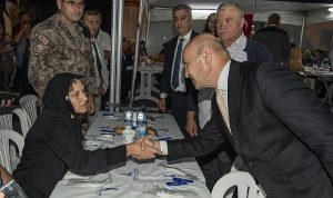 baskan-soyerden-sehit-polis-simsekin-ailesine-taziye-B4wkInfh.jpg