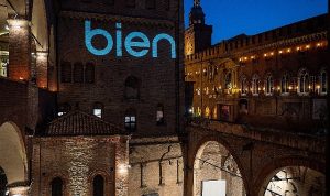 bienden-cersaiede-unutulmaz-gece-mwOYlu3Z.jpg