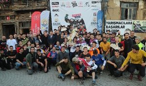 dag-bisikleti-downhill-cup-golcukte-buyuk-heyecana-sahne-oldu-UJZfJUKR.jpg