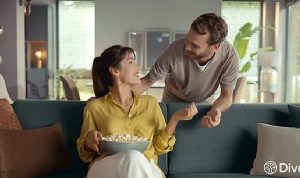 divanevin-yeter-ki-sev-temali-reklam-filmi-yayinda-x7RES3ET.jpg