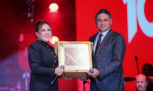 fener-alayi-drone-gosterisi-ve-nilufer-cumhuriyet-coskusunu-zirveye-tasidi-1ewy4hiP.jpg