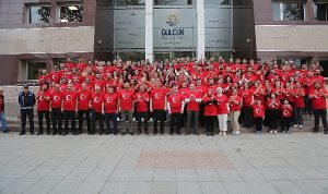 golcuk-belediyesi-cumhuriyetin-100-yilinda-kirmizi-beyaza-burundu-DQ9Cmh4S.jpg