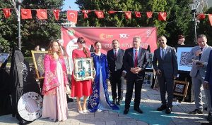 halk-egitimi-mudurluklerinden-cumhuriyet-temali-sergi-RjtBUbtL.jpg