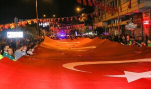 kinikta-100-yil-coskusu-belediye-hoparloruyle-sokaklarda-yankilandi-R8FQ6t8T.jpg