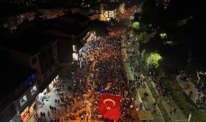 konyada-cumhuriyetin-100-yili-coskuyla-kutlandi-VvSZRQC8.jpg