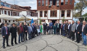 muhtarlarimizla-el-birligiyle-calismaya-devam-edecegiz-4YQht38Q.jpg