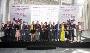 soyer-tekstil-ve-moda-sektorunun-kalbi-daima-izmirde-atmaya-devam-edecek-LViBu5Fs.jpg