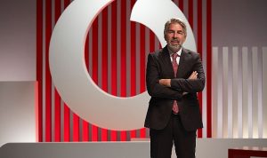 vodafone-20-tonu-askin-elektronik-atigi-kodlama-sinifina-donusturdu-HtFPr8BU.jpg