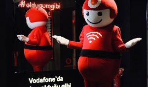 vodafoneun-dijital-kahramani-tobi-artik-konusarak-da-hizmet-verecek-EGiwhQr3.jpg