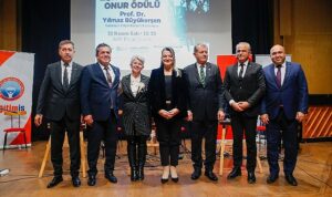 15-basogretmen-ataturk-onur-odulu-buyukersenin-Mm1f3bdA.jpg