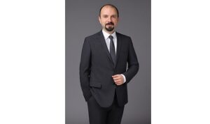 anadolu-sigorta-ar-ge-merkezi-1-yasinda-WxYwlfrv.jpg