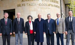 baskan-altinok-100yilinda-cumhuriyet-ve-ankara-turk-ocagi-sempozyumuna-katildi-heEOhuma.jpg