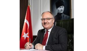 baskan-bilginden-10-kasim-mesaji-HB1rdUan.jpg