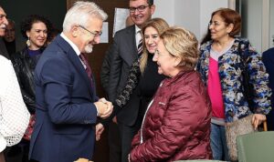 baskan-erdemden-ogretmenlere-ziyaret-1C4OKTwD.jpg