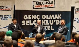 baskan-pekyatirmaci-genclerle-bulustu-jOAE6Kgb.jpg