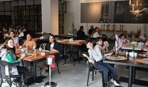 baskan-topaloglundan-genclik-orkestrasina-yemek-ZlT3Hnn8.jpg