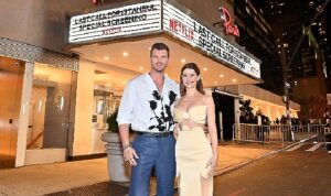 basrollerini-kivanc-tatlitug-ve-beren-saatin-paylastigi-yeni-netflix-filmi-istanbul-icin-son-cagrinin-KG2Ssm4x.jpg