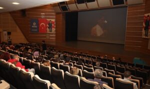 buyuksehir-buyuk-onder-ataturku-ozel-film-gosterisi-ile-andi-VtELBsJg.jpg