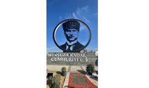 cankaya-belediyesinden-ankaraya-celikten-10-metrelik-ataturk-aniti-xa4wHdy6.jpg