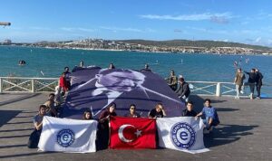 cesme-turizm-fakultesi-anlamli-bir-etkinlige-daha-imza-atti-ST458n3k.jpg