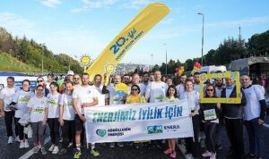 ck-enerji-calisanlari-istanbul-maratonunda-otizmli-cocuklar-icin-kostu-eDfh1QRI.jpg