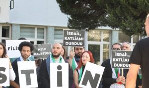 deu-ogrencilerinden-israil-zulmune-kinama-HsPjxduu.jpg