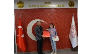 dunya-sampiyonumuz-zumra-evren-il-milli-egitim-muduru-dr-omer-yahsiyi-ziyaret-etti-lnS2NdLO.jpg