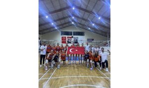 eczacibasi-2-lig-voleybol-takimi-haftayi-galibiyetle-kapadi-bVRnTbus.jpg